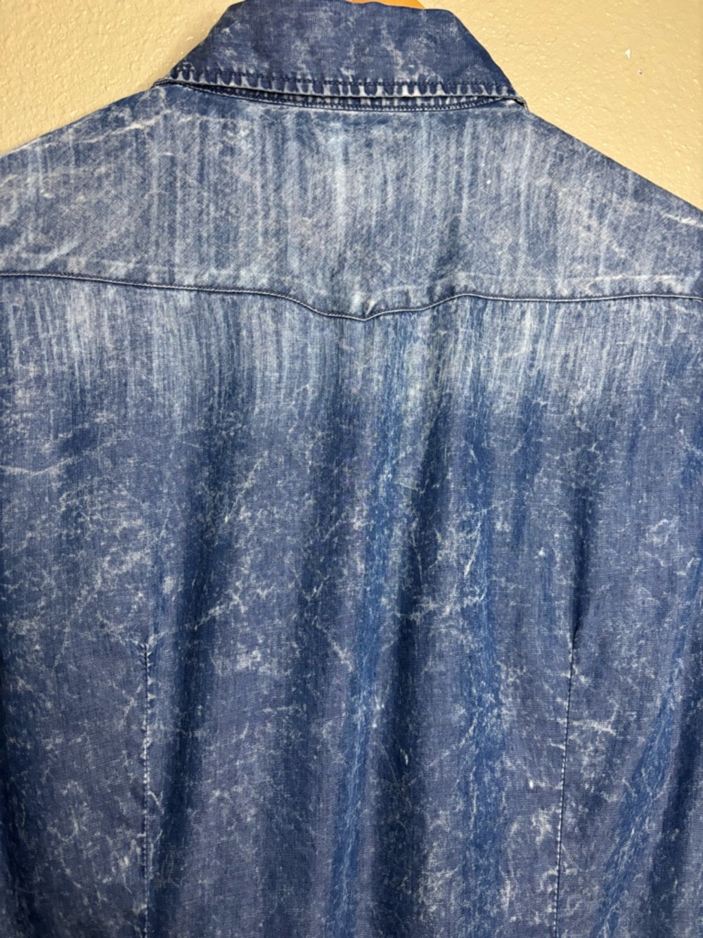 True Religion blue acid-wash denim Western style button down shirt size L - Picture 10 of 10